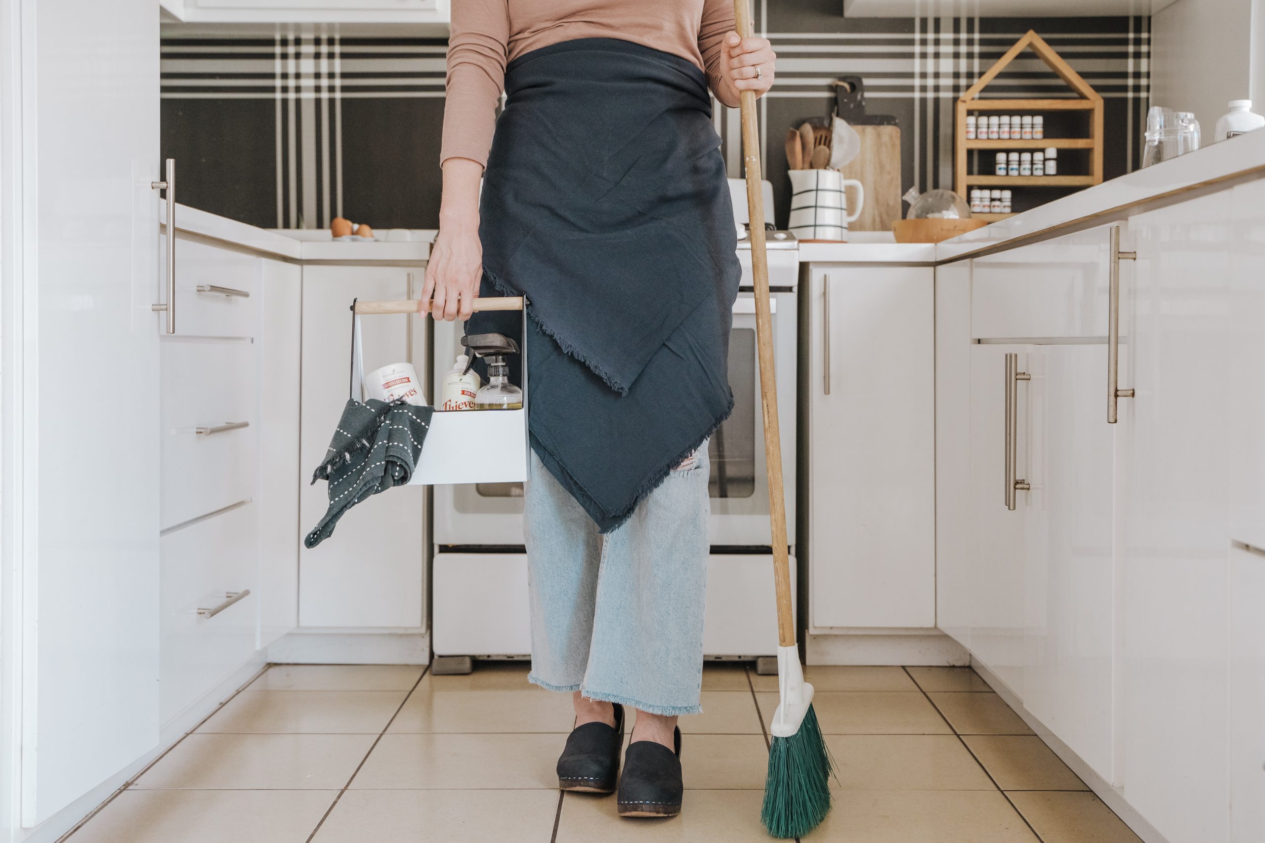 Making the Most of Your Time: Cleaning Hacks for Busy Moms
